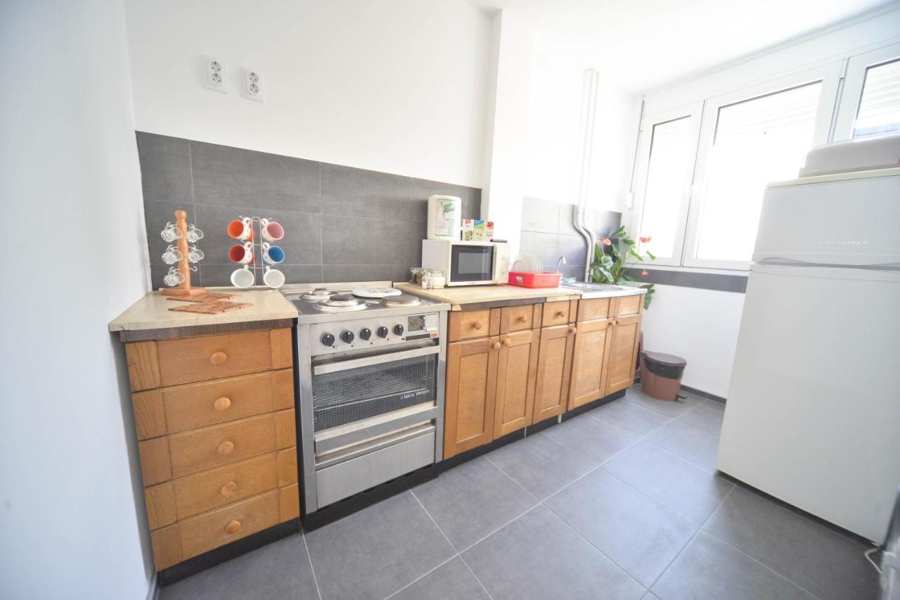 Apartman Centar Lux Pirot Exterior foto
