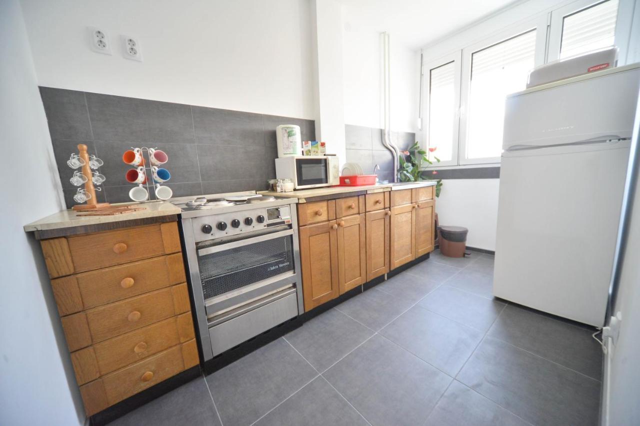 Apartman Centar Lux Pirot Exterior foto