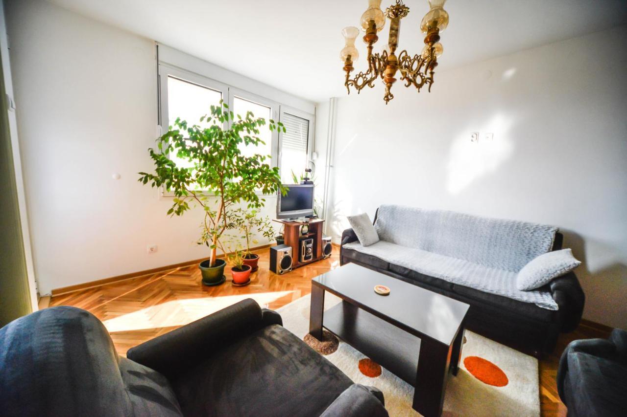 Apartman Centar Lux Pirot Exterior foto